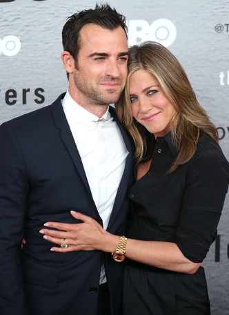 Дженнифер Энистон и Джастин Теру отметили годовщину помолвки