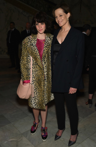 Сигурни Уивер с дочерью