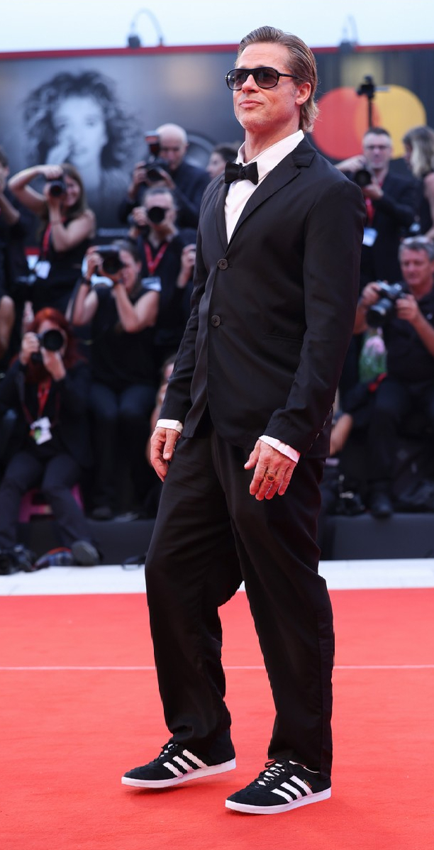 Наконец стало известно, с кем встречается Брэд Питт