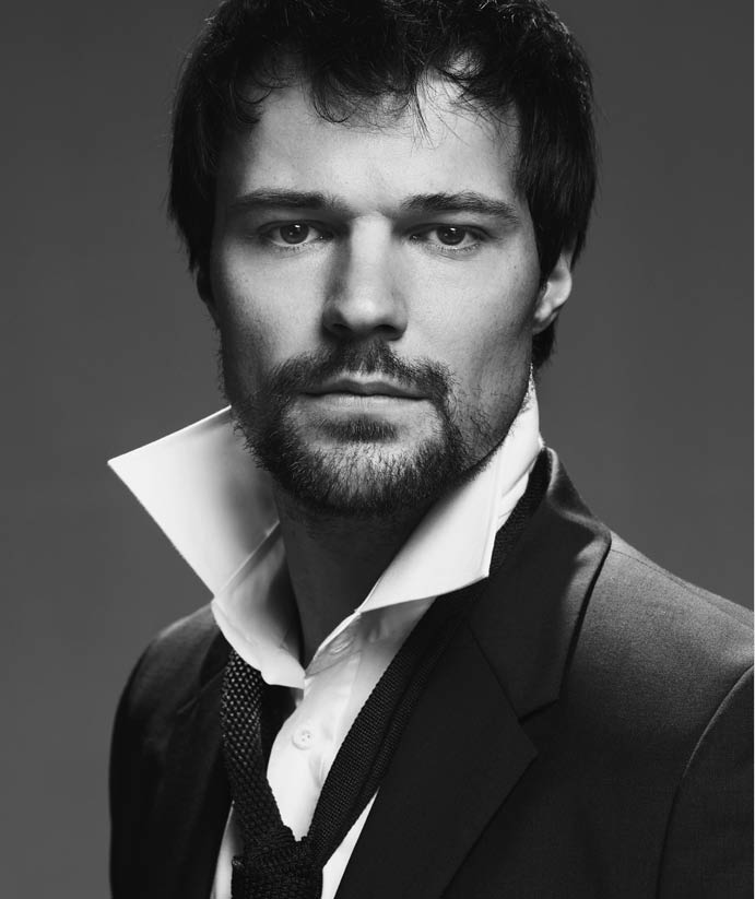 Данила Козловский