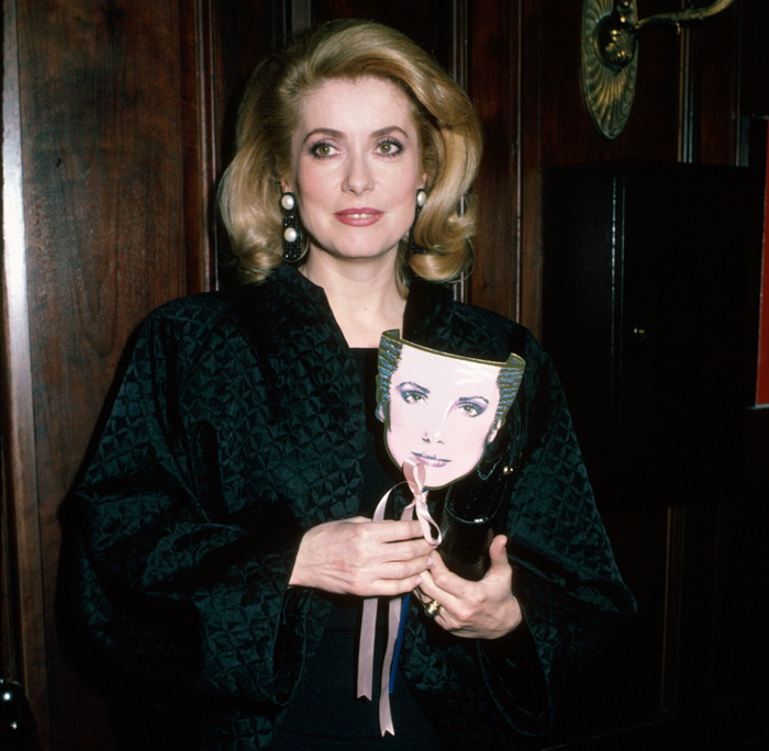 Катрин Денев