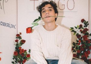 Итальянский певец снял клип про украинскую семью