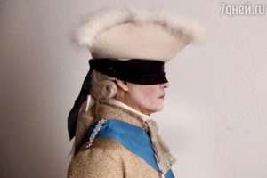 Как выглядит Джонни Депп в роли французского короля Людовика XV