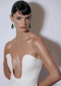 Названа причина смерти 32-летней актрисы и модели Чарлби Дин