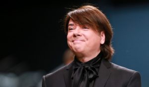 От-кутюр по-русски: факты о Валентине Юдашкине