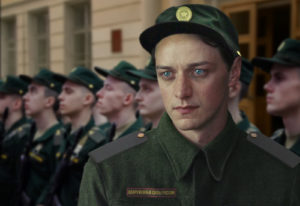 Режиссер Kingsman Мэтью Вон размышляя о роли Тэрона Эджертона в мире супергероев, пришел к выводу, что актер должен играть не Росомаху, а злодея DC