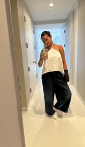 С гипсом и в синяках: Селена Гомес сильно травмировалась и перенесла операцию – что произошло (ФОТО)