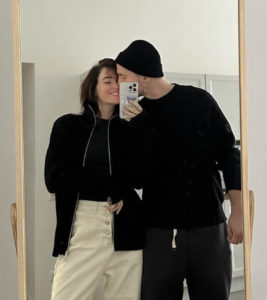 С ма и ба: Кацурин показал, как вместе с родными поддерживал Дорофееву на “Голосі країни-13”