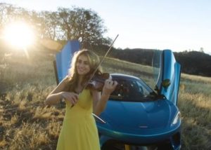 Звук двигателя McLaren GT объединили со скрипкой Вивальди