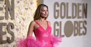 Наряды звезд на “Золотом глобусе”-2024: Марго Робби в Armani Prive, а Дуа Липа – в Schiaparelli