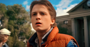 Посмотрите на Тома Холланда в роли МакФлая и постаревших Ллойда и Джей Фокса в трейлере “Back to the Future 4”, который взорвал интернет