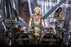 Умер барабанщик рок-группы Scorpions Джеймс Коттак: что известно о его жизни и смерти