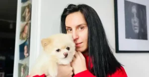 Джамала сообщила о смерти домашнего питомца – шпица Баду