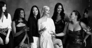 Уинфри, Бекхэм, Сайрус и другие: британский Vogue впервые снял для обложки 40 икон моды