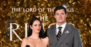 Звезда “Пиратов Карибского моря” Кая Скоделарио разводится с мужем после 8 лет брака