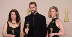 Я хотел бы, чтобы этого фильма не было: о чем сказал режиссер “20 дней в Мариуполе” Чернов, получая Оскар