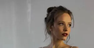 Звезда “Школы” Ирина Кудашова рассказала об абьюзивных отношениях с экс-бойфрендом