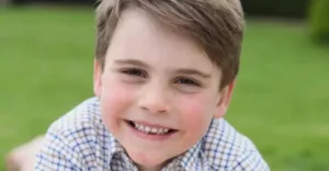 Кейт Миддлтон в день рождения принца Луи показала сделанный ею портрет сына