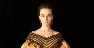 Роли, которые привели к успеху: Мишину – Лидия Шефер из «Крепостной», Боклана – Гриша из «Когда мы дома»