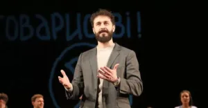 Звезда “Абсолютно брехливої історіі” Юрий Дяк прошел курсы первой медицинской помощи