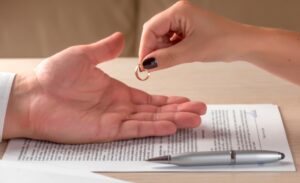 Что такое справка о семейном положении и как ее получить.