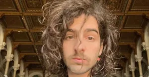 Дантес показал, как обновлял данные в ТЦК и проходил ВВК