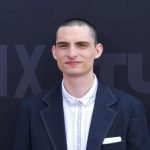 Звезда “Очень странных дел” Финн Вулфхард заявил, что ежемесячно донатит на помощь Украине