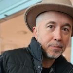 Сергея Бабкина два часа допрашивали в аэропорту Белграда из-за сумки с холостыми патронами