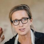 Нику Белоцерковскую ограбили в Одессе – украли лоты для аукциона в поддержку ВСУ