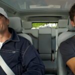 16-летний сын Тома Брэди Бенджамин садится за руль, когда они обмениваются «семейными ценностями Брэди»