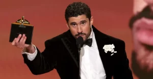 Долой ICE: звезды на «Грэмми»-2026 протестовали против миграционной политики Трампа