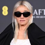 76-летняя Вера Ванг дебютировала в платиновой блондинке на церемонии вручения премии BAFTA Awards 2026.