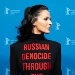 Маша Ефросинина появилась на Берлинале в платье с надписью “russian genocide”