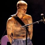 Исполнительный продюсер премии «Грэмми» говорит, что урезанный сценический образ Джастина Бибера не планировался до выступления