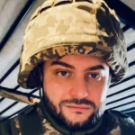 После двух месяцев молчания “блогер-сплетник” Богдан Беспалов опубликовал фото в военной форме