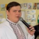 «Я не исчез с радаров»: победитель «Х-Фактора» выступает для военных и снова худеет