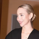 “Она же дура, она не понимает”: жена Виктора Павлика показала видео, как с ней разговаривал руководитель Дворца “Украина”