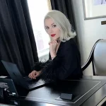 Певица Мика Ньютон пошла в репетиторы английского