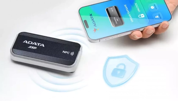 Портативный SSD Adata Urban Tapsafe черного цвета