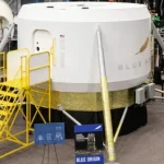 Blue Origin передала NASA тренировочный прототип лунного посадочного аппарата для миссий Artemis