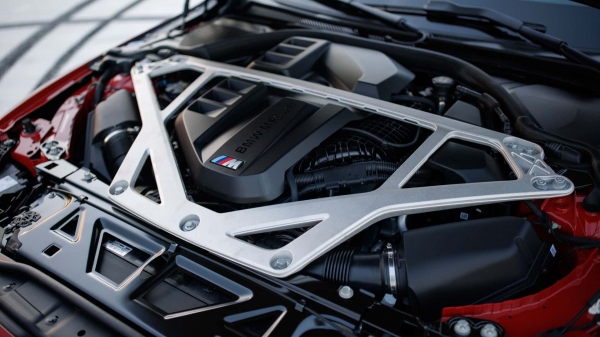BMW M3 CS Handschalter во время движения