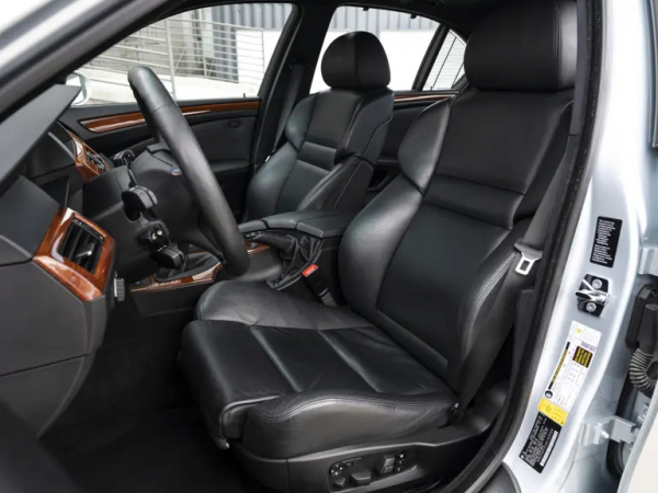 Передний бампер и решетка радиатора BMW M5 E60